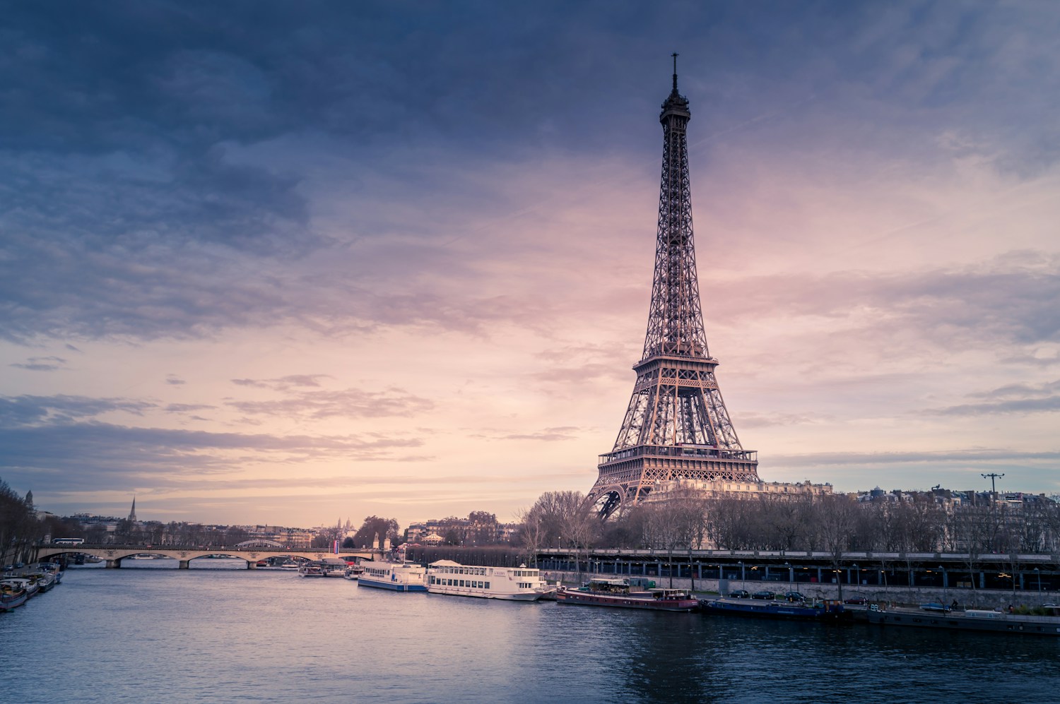 Paris & Benelüks Turu temsili görsel